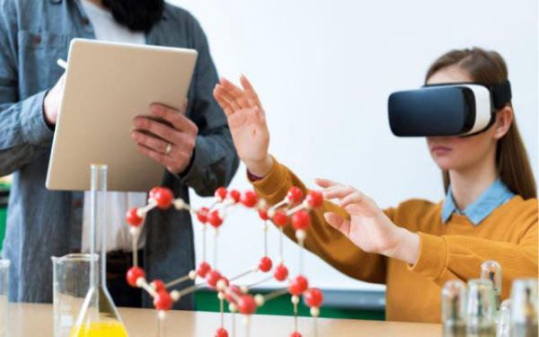 Ứng dụng VR trong giáo dục giúp tăng hiệu quả học tập