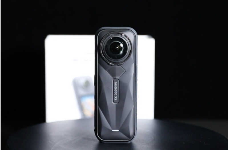 Insta360 X5: Camera 360° 8K, chụp đêm xuất sắc, bền bỉ cho mọi hành trình